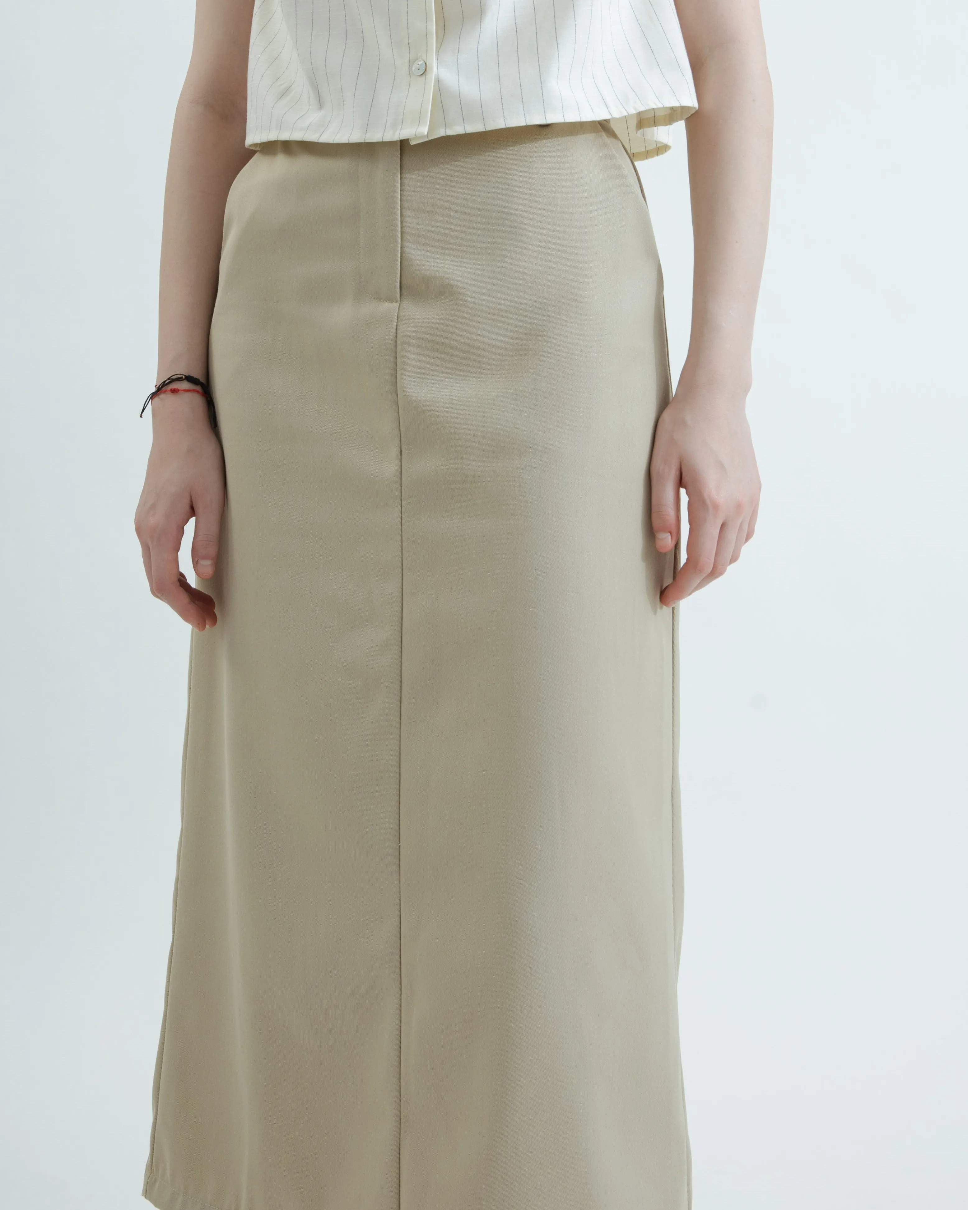 Mindy Back Elastic Tailored Skirt (Beige)