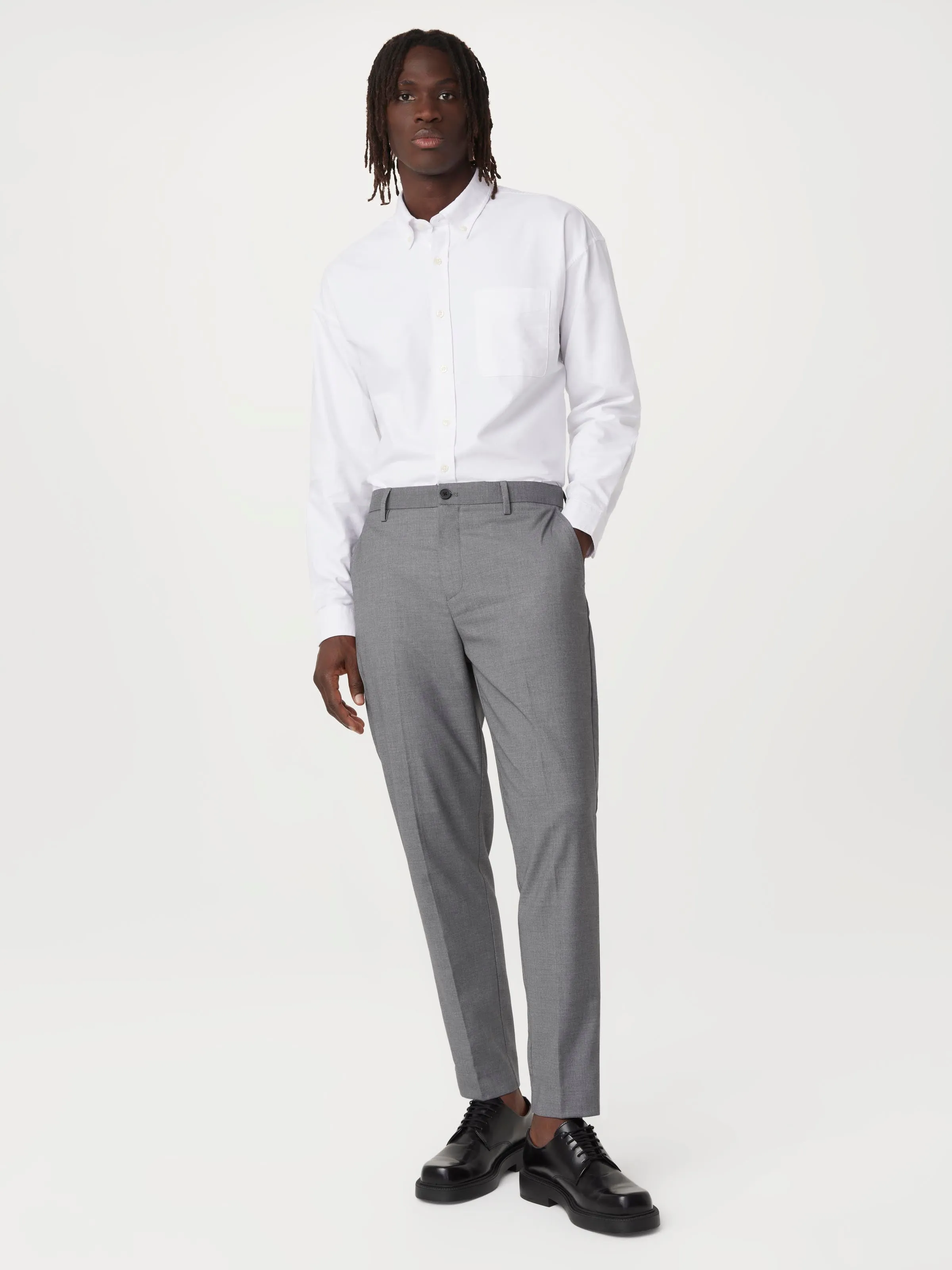 The Colin Tapered Pant in Grey